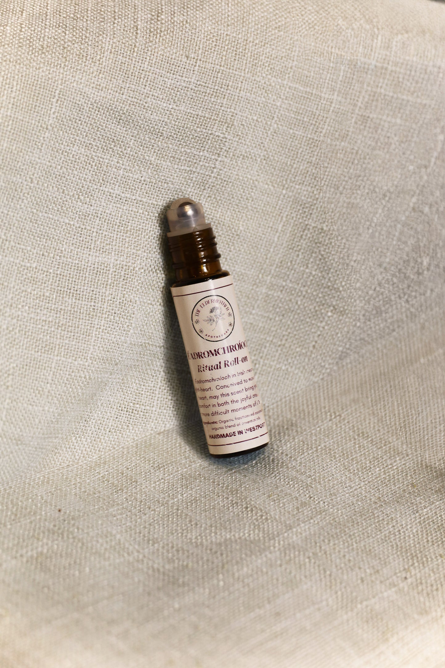 Éadromchroíoch ritual roll-on